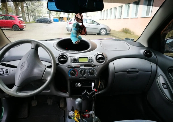 Toyota Yaris cena 5000 przebieg: 222142, rok produkcji 2000 z Olsztyn małe 37